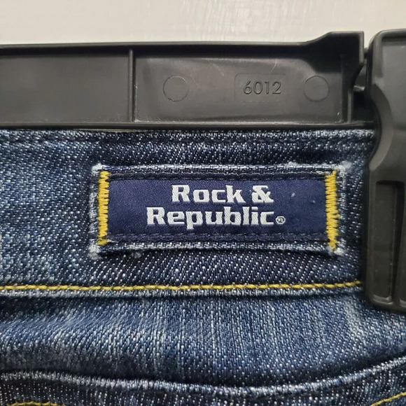 Rock & Republic Kasandra Women's Vintage Dark Wash Distressed Bootcut Jeans 27 - Picture 8 of 11